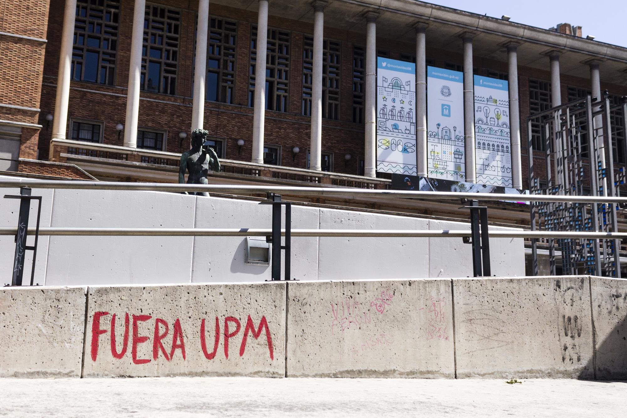 fuera upm uruguay